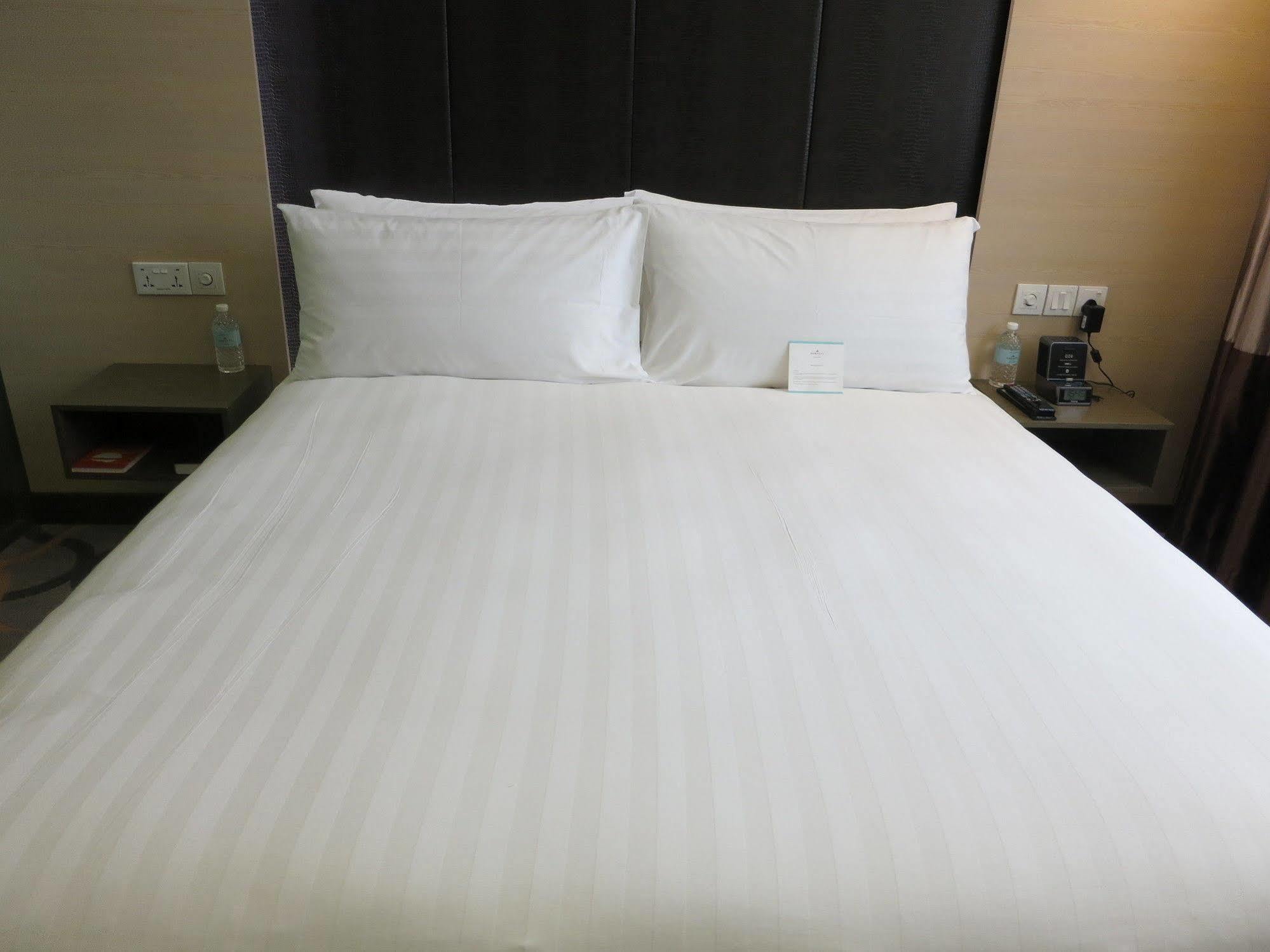 Dorsett Singapore - Newly Refurbished Bagian luar foto